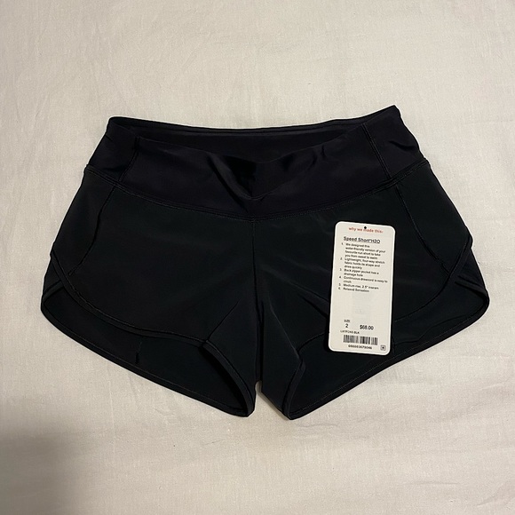 lululemon athletica Pants - NWT ✨ • Lululemon Speed Short H2O